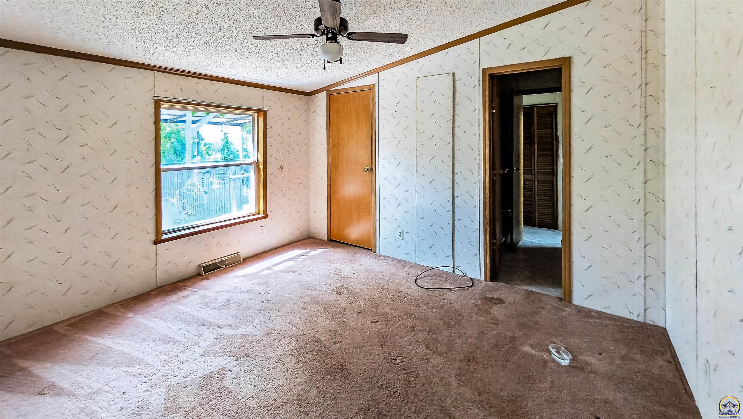1602 Emmer Road Hartford, KS 66854 - Photo 19 of 34