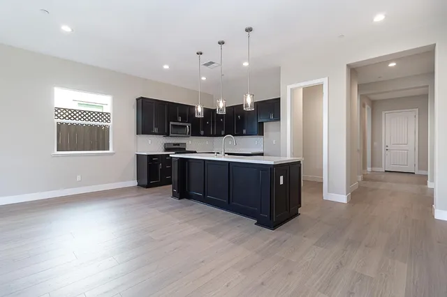 $683,030 | 886 Ranchland Way, Oakdale, CA 95361