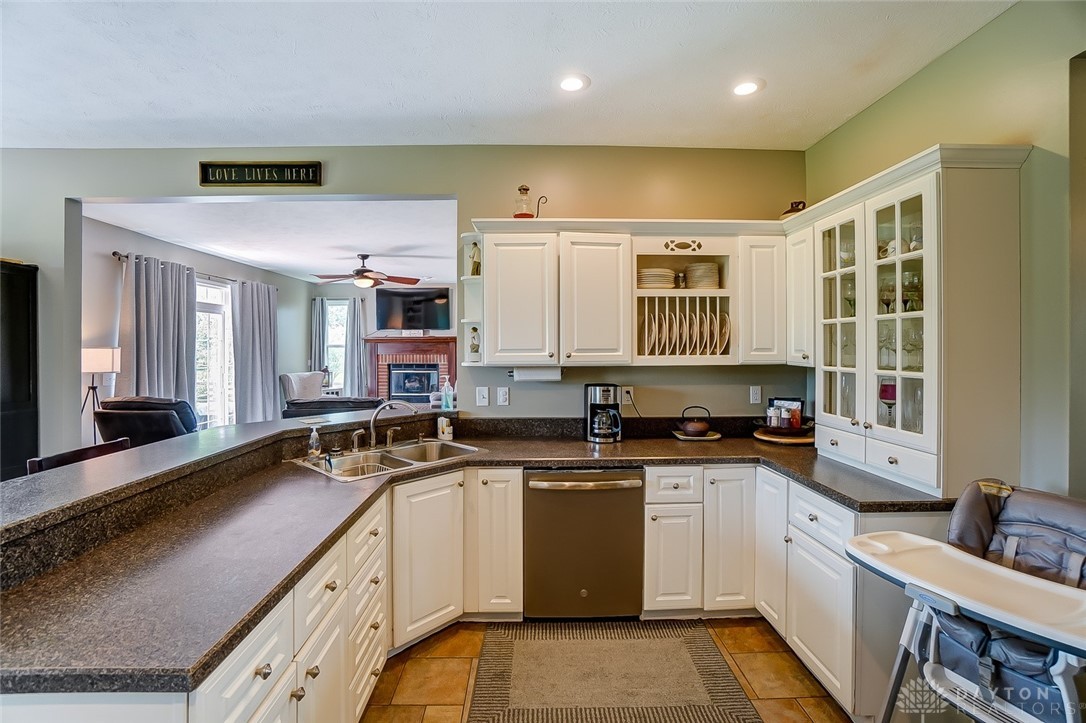 770 Victory Road Springfield, OH 45504 - Photo 16 of 45