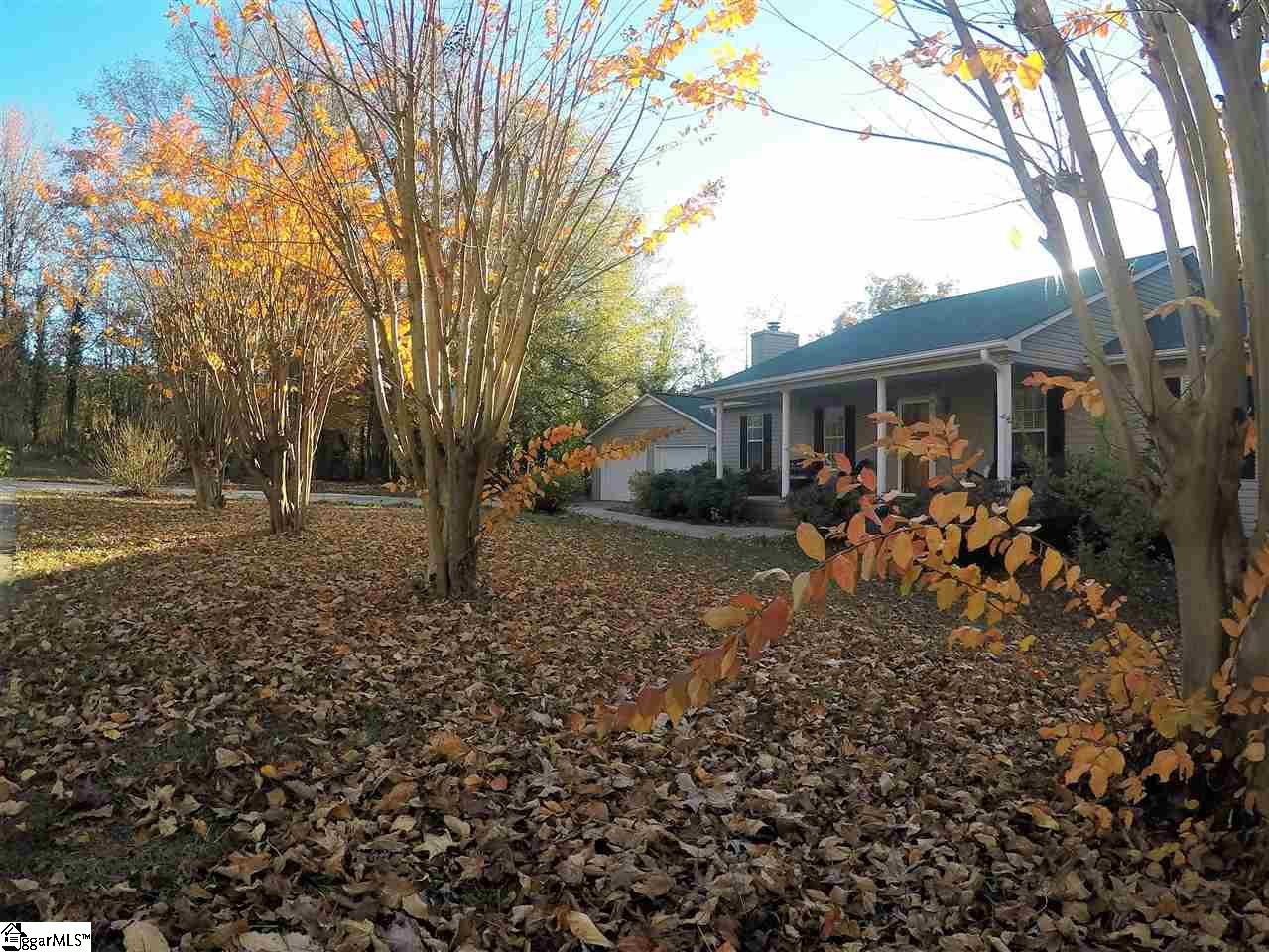 1107 State Park Road Greenville, SC 29609 - Photo 2 of 33