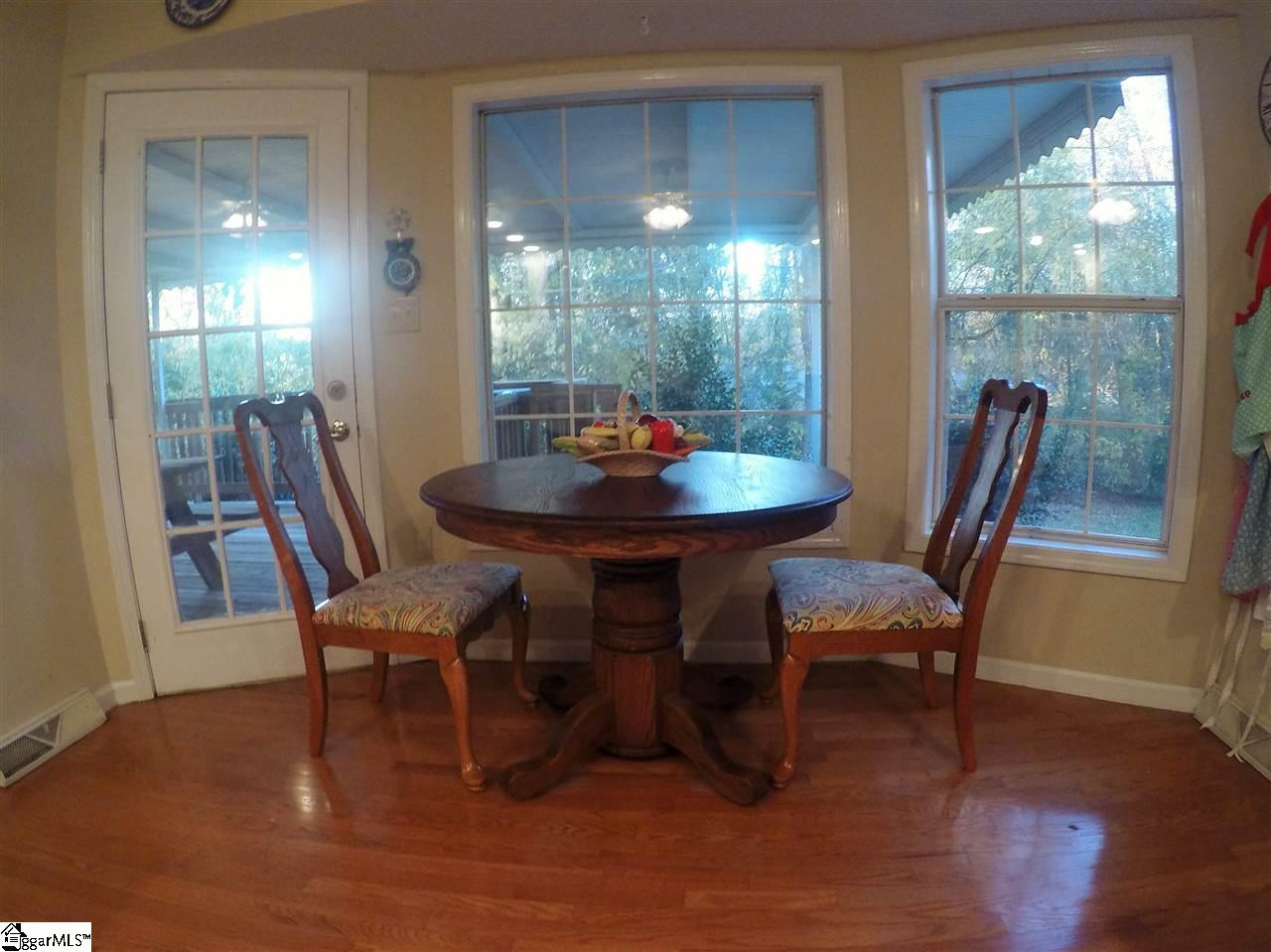 1107 State Park Road Greenville, SC 29609 - Photo 11 of 33