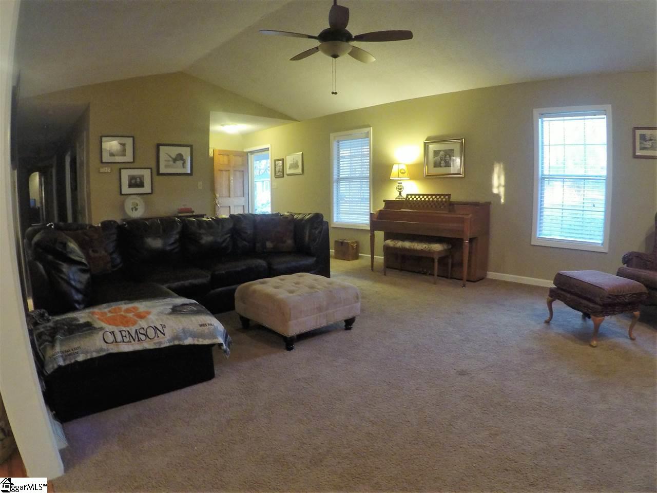 1107 State Park Road Greenville, SC 29609 - Photo 16 of 33