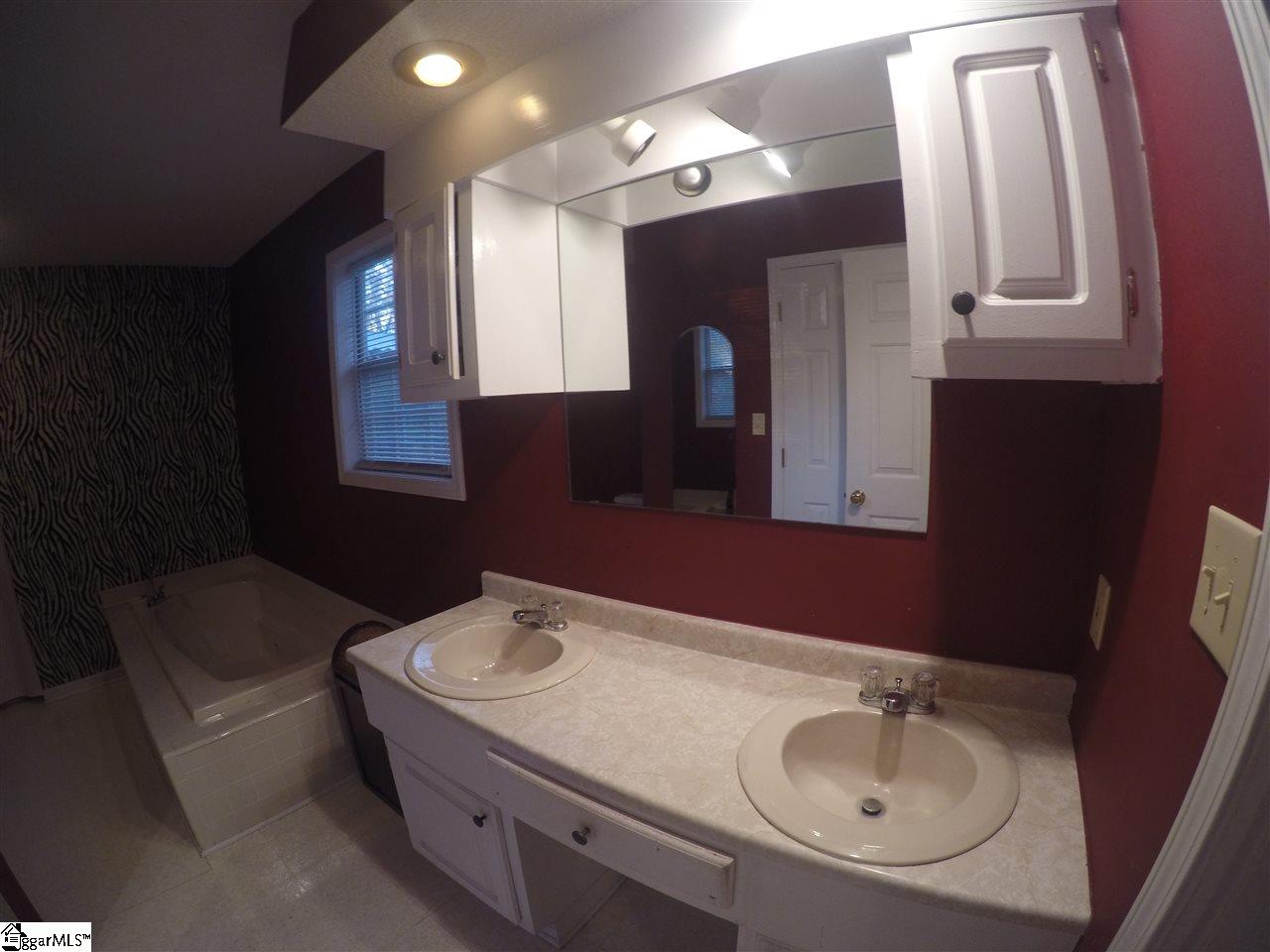 1107 State Park Road Greenville, SC 29609 - Photo 22 of 33