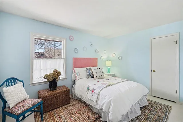 $359,900 | 9451 Connell Drive, Overland Park, KS 66212