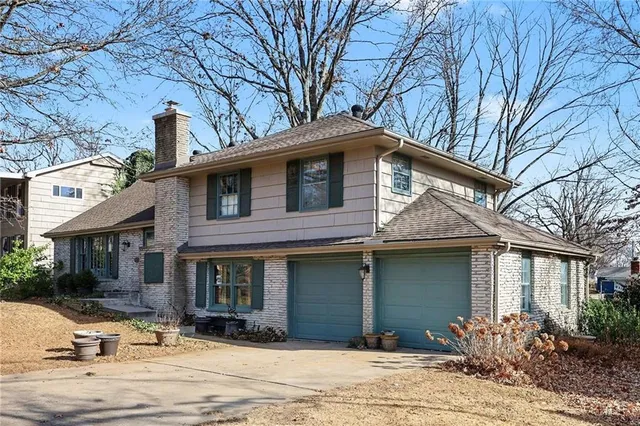 $359,900 | 9451 Connell Drive, Overland Park, KS 66212