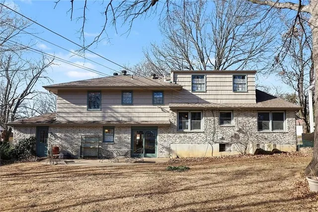 $359,900 | 9451 Connell Drive, Overland Park, KS 66212