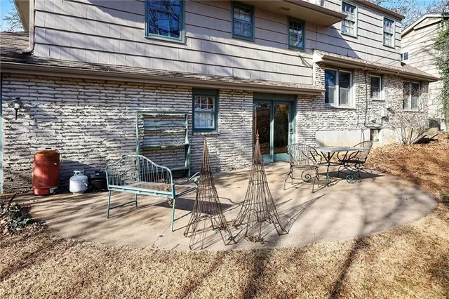 $359,900 | 9451 Connell Drive, Overland Park, KS 66212