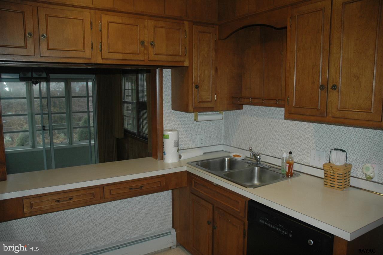 497 Clearview Road Hanover, PA 17331 - Photo 3 of 18 Gallery Image 3