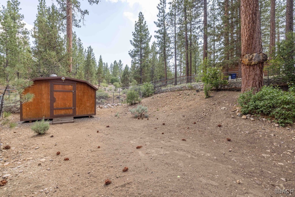 618 Sugarloaf Boulevard Big Bear City, CA 92314 - Photo 24 of 43