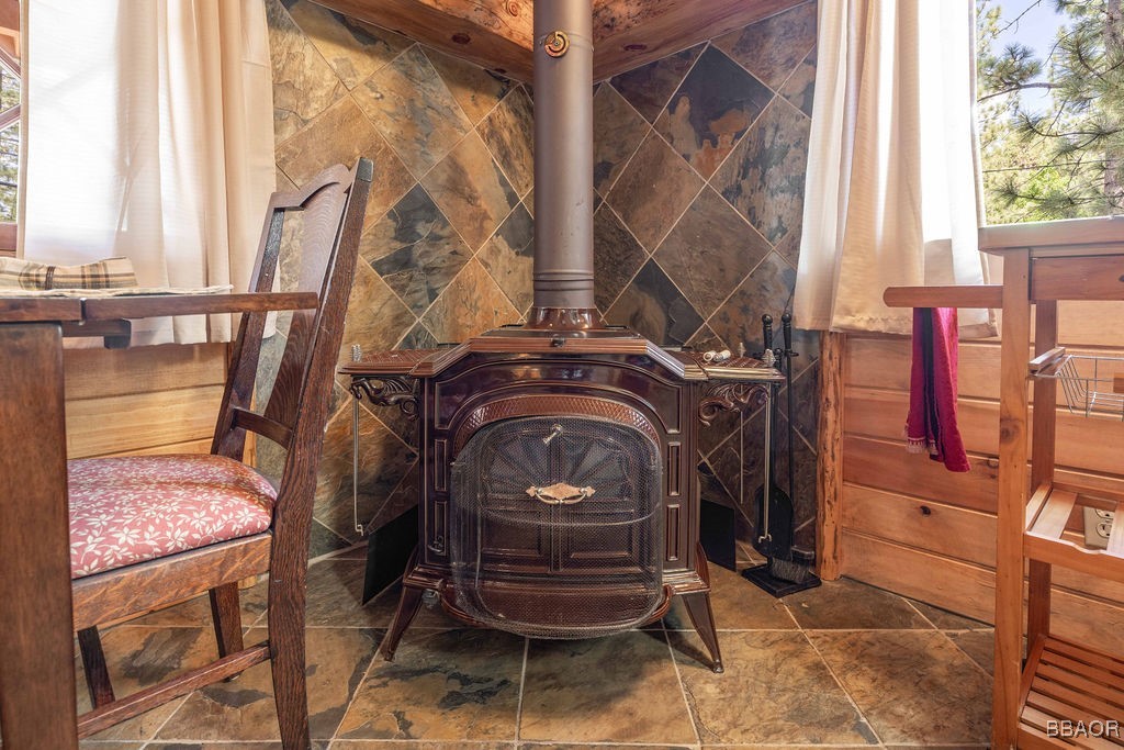 618 Sugarloaf Boulevard Big Bear City, CA 92314 - Photo 10 of 43