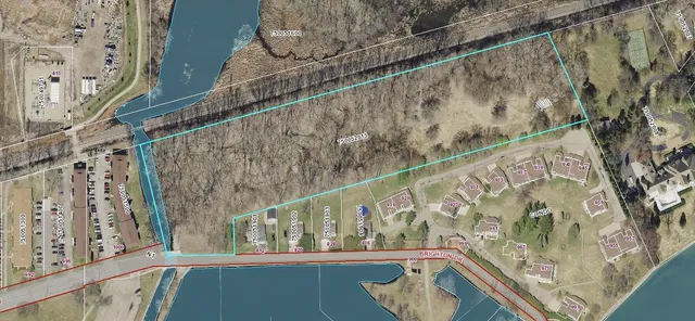 $299,900 | 995 Brighton Drive, Menasha, WI 54952