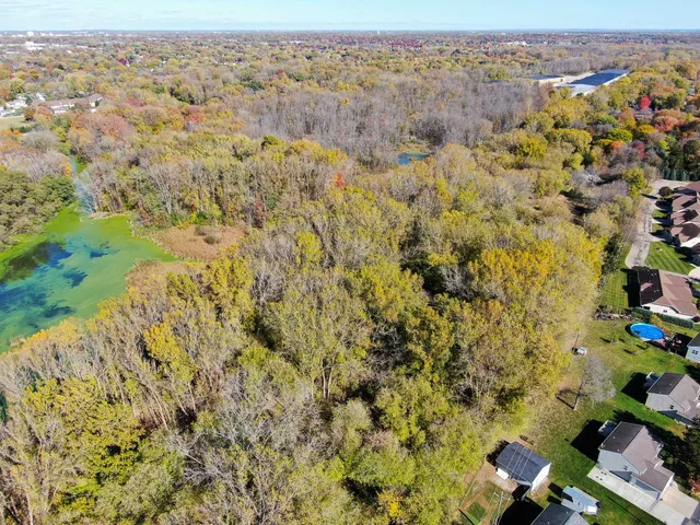 $299,900 | 995 Brighton Drive, Menasha, WI 54952