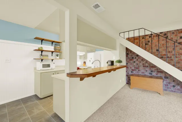 $369,000 | 2803 Bidwell Street, Unit 2, Davis, CA 95618