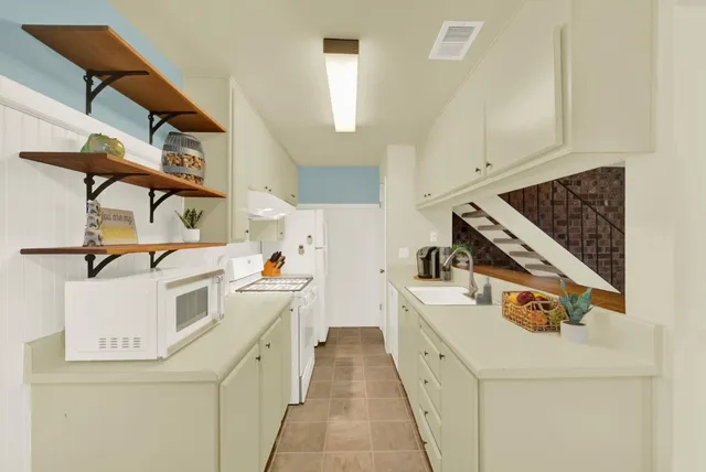 $369,000 | 2803 Bidwell Street, Unit 2, Davis, CA 95618