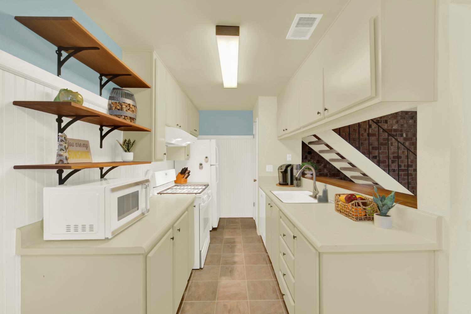 2803 Bidwell Street, Unit 2 Davis, CA 95618 - Photo 16 of 40