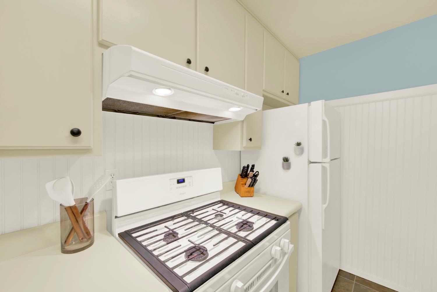 2803 Bidwell Street, Unit 2 Davis, CA 95618 - Photo 19 of 40