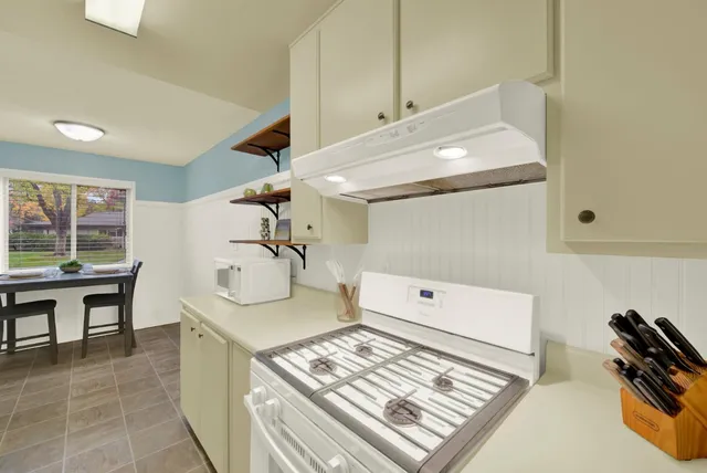 $369,000 | 2803 Bidwell Street, Unit 2, Davis, CA 95618