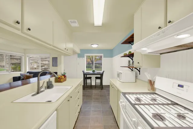 $369,000 | 2803 Bidwell Street, Unit 2, Davis, CA 95618