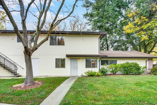 $369,000 | 2803 Bidwell Street, Unit 2, Davis, CA 95618