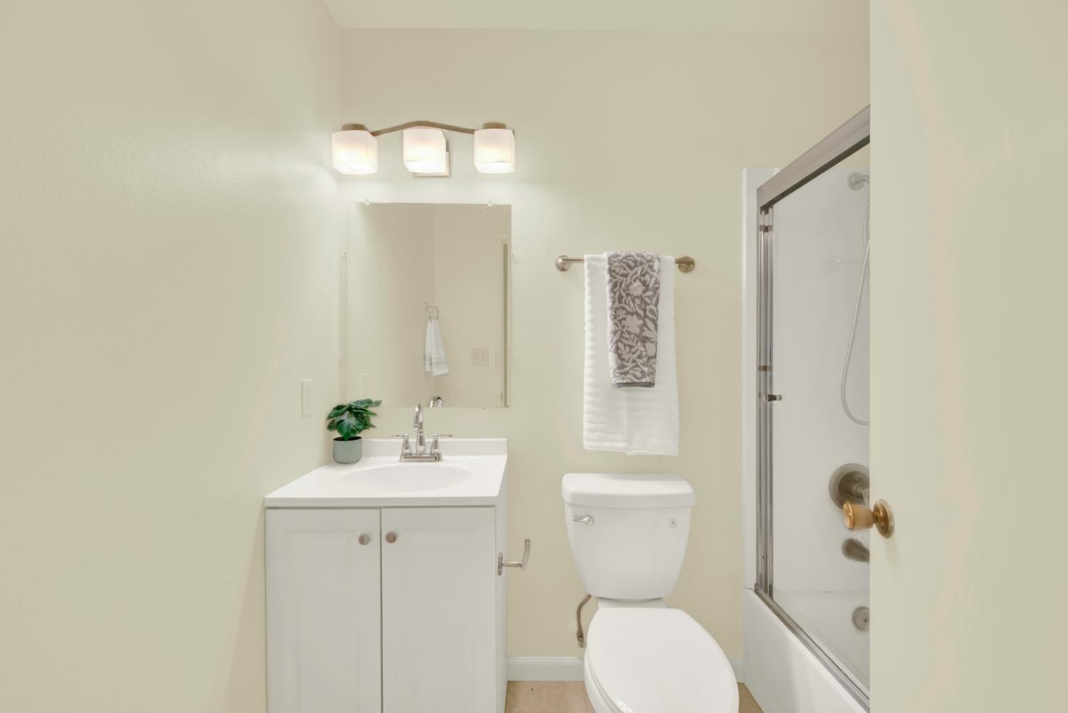 2803 Bidwell Street, Unit 2 Davis, CA 95618 - Photo 31 of 40