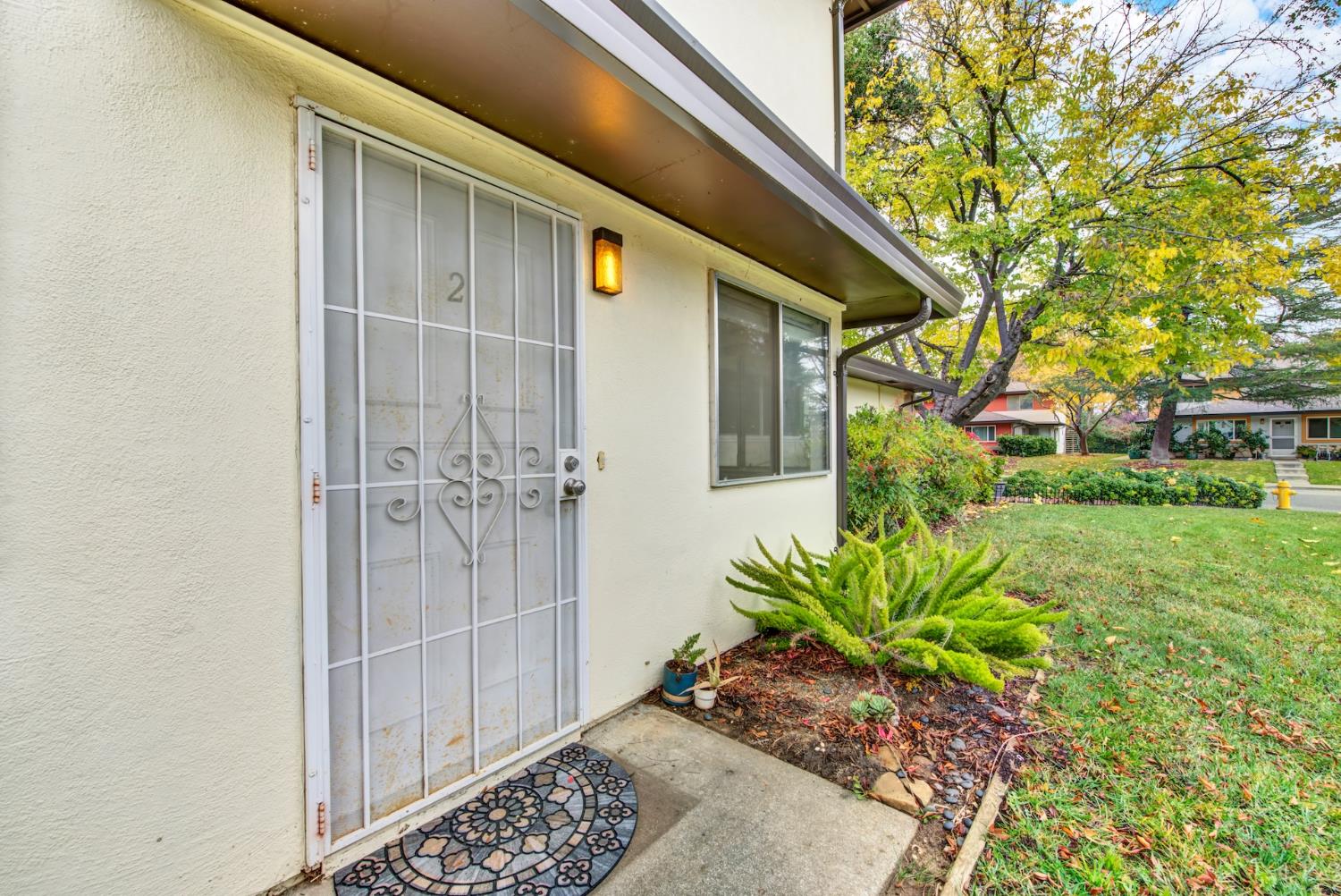 2803 Bidwell Street, Unit 2 Davis, CA 95618 - Photo 5 of 40