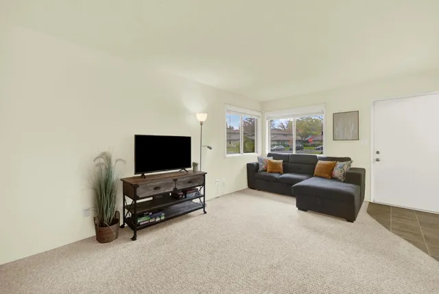 $369,000 | 2803 Bidwell Street, Unit 2, Davis, CA 95618