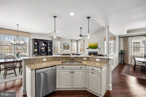 $1,065,000 | 10 Brinklow Court, Medford, NJ 08055