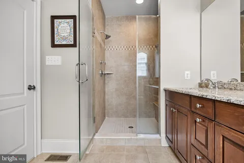 $1,065,000 | 10 Brinklow Court, Medford, NJ 08055