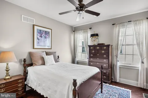 $1,065,000 | 10 Brinklow Court, Medford, NJ 08055