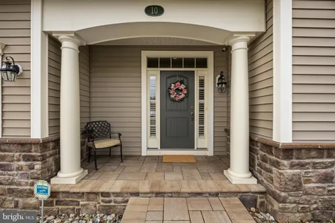 $1,065,000 | 10 Brinklow Court, Medford, NJ 08055