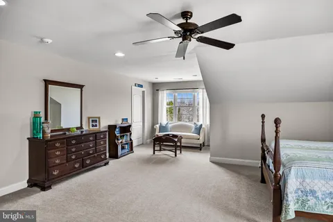 $1,065,000 | 10 Brinklow Court, Medford, NJ 08055