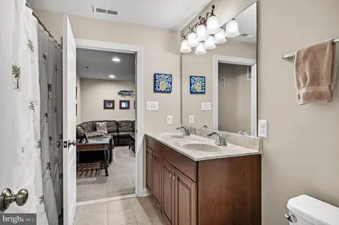 $1,065,000 | 10 Brinklow Court, Medford, NJ 08055