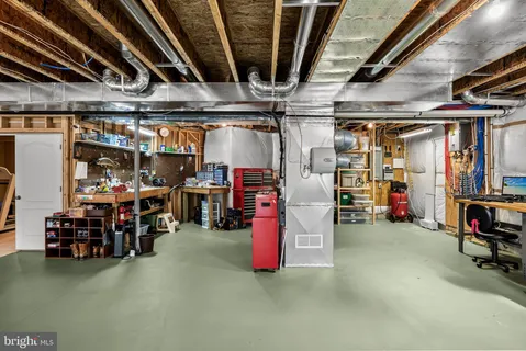 $1,065,000 | 10 Brinklow Court, Medford, NJ 08055