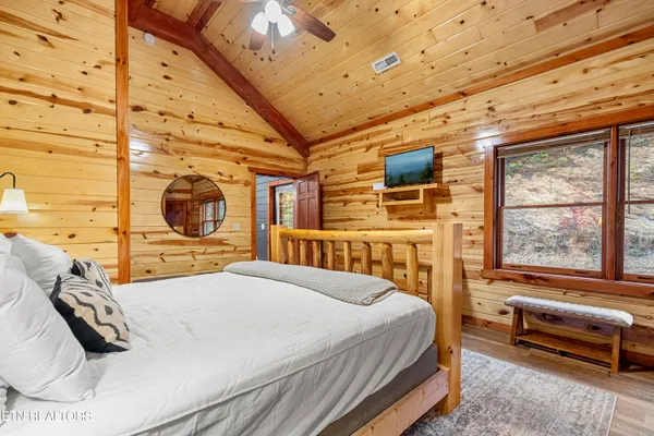 $1,440,000 | 1628 Barn Door Lane, Sevierville, TN 37862