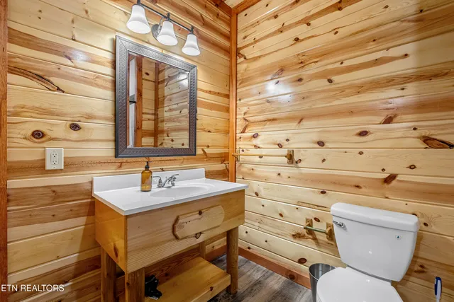 $1,445,000 | 1628 Barn Door Lane, Sevierville, TN 37862