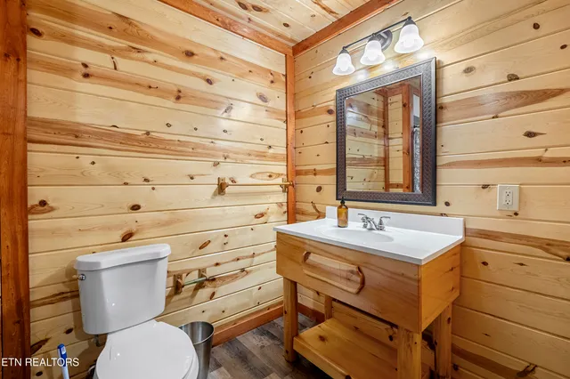 $1,445,000 | 1628 Barn Door Lane, Sevierville, TN 37862