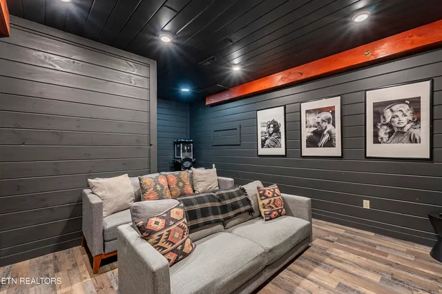 $1,445,000 | 1628 Barn Door Lane, Sevierville, TN 37862