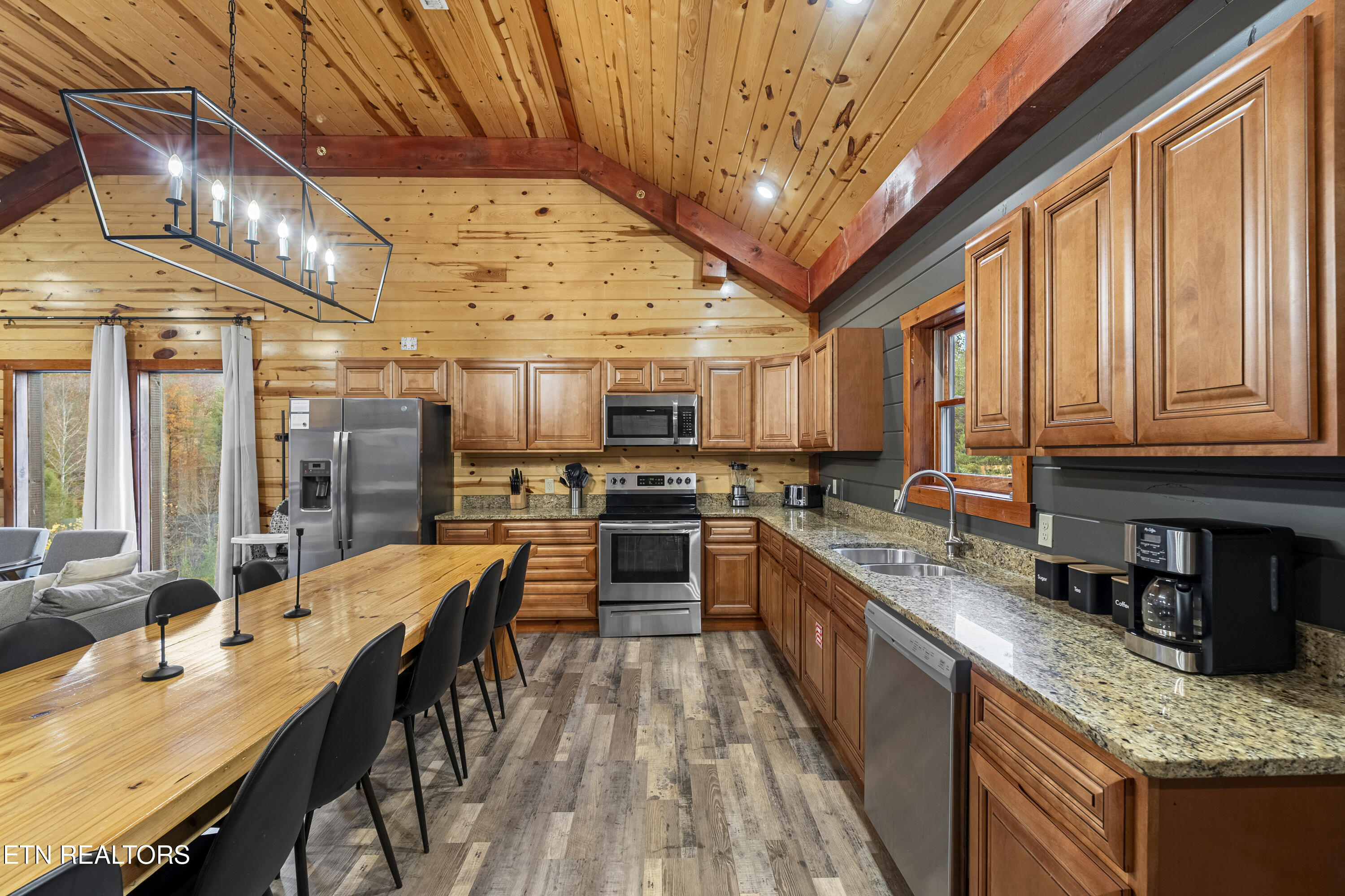 1628 Barn Door Lane Sevierville, TN 37862 - Photo 4 of 47 DSC04998-HDR