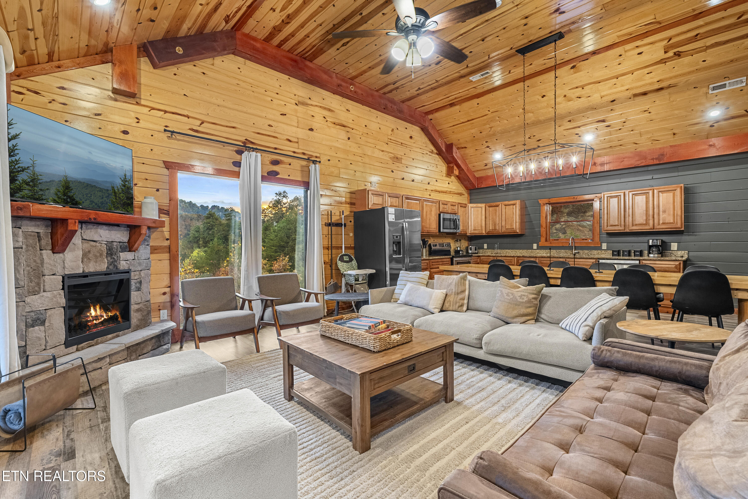 1628 Barn Door Lane Sevierville, TN 37862 - Photo 7 of 47 DSC05018-HDR