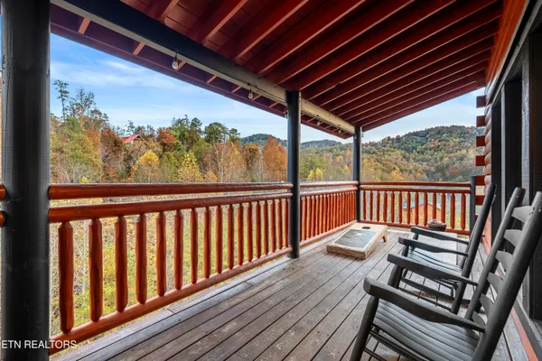 $1,440,000 | 1628 Barn Door Lane, Sevierville, TN 37862