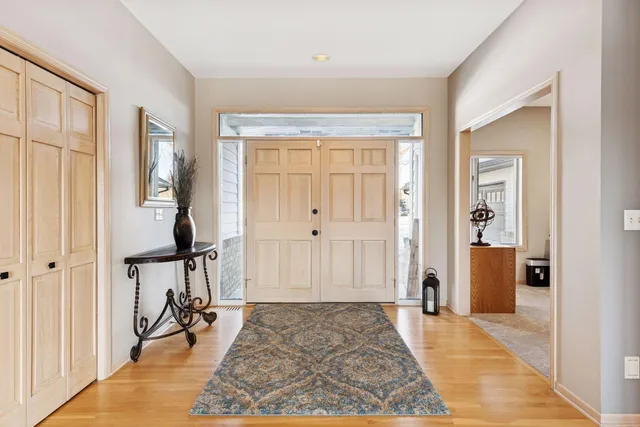 $899,900 | 2065 Woodstone Court, Victoria, MN 55386