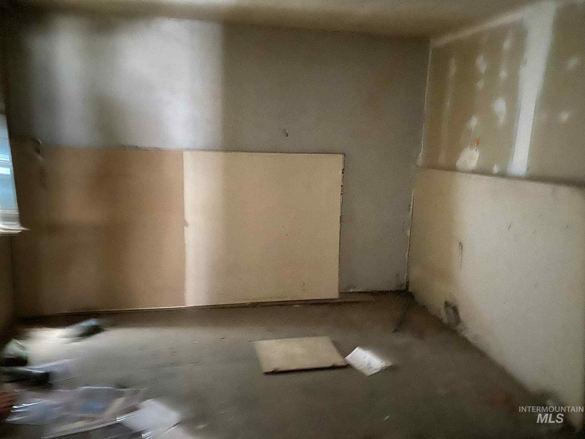 616 Main Street Filer, ID 83328 - Photo 4 of 12 View of empty room