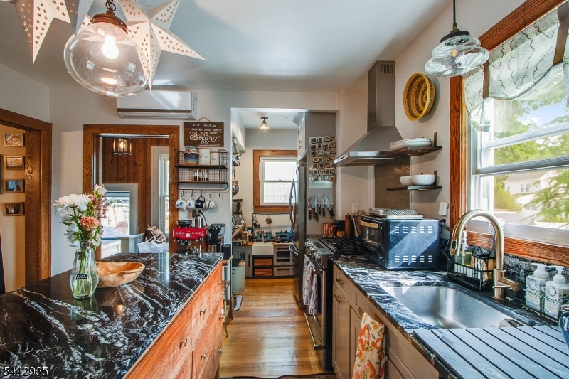 110 Lyons Place Springfield, NJ 07081 - Photo 10 of 22