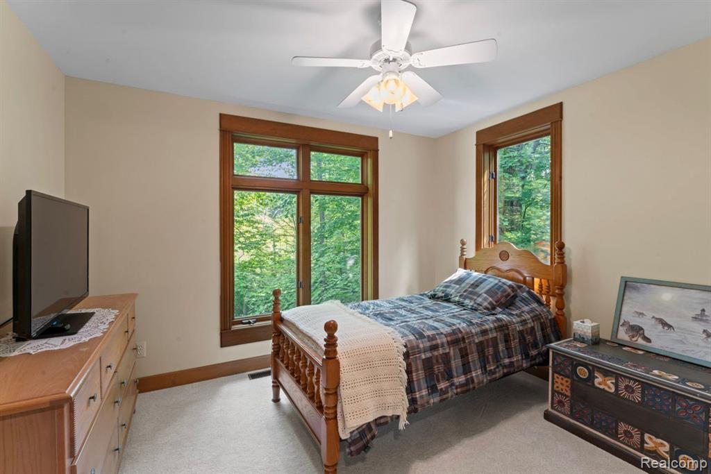 4335 Rohr Road Waterford, MI 48329 - Photo 35 of 55 Gallery Image 35