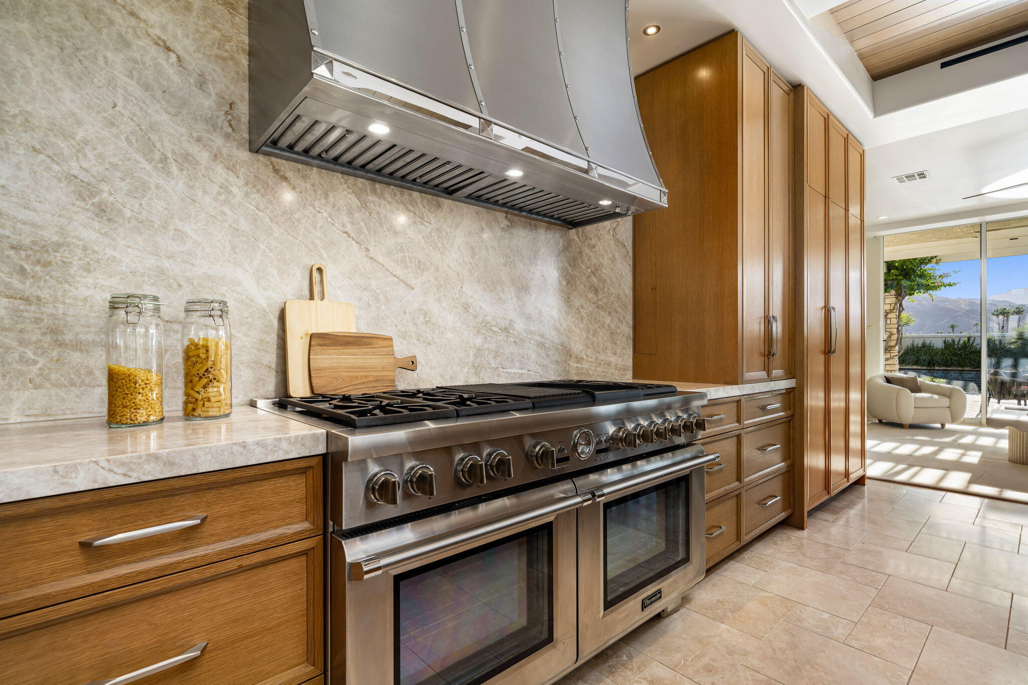 74 Mayfair Drive Rancho Mirage, CA 92270 - Photo 21 of 64 Renovated open kitchen