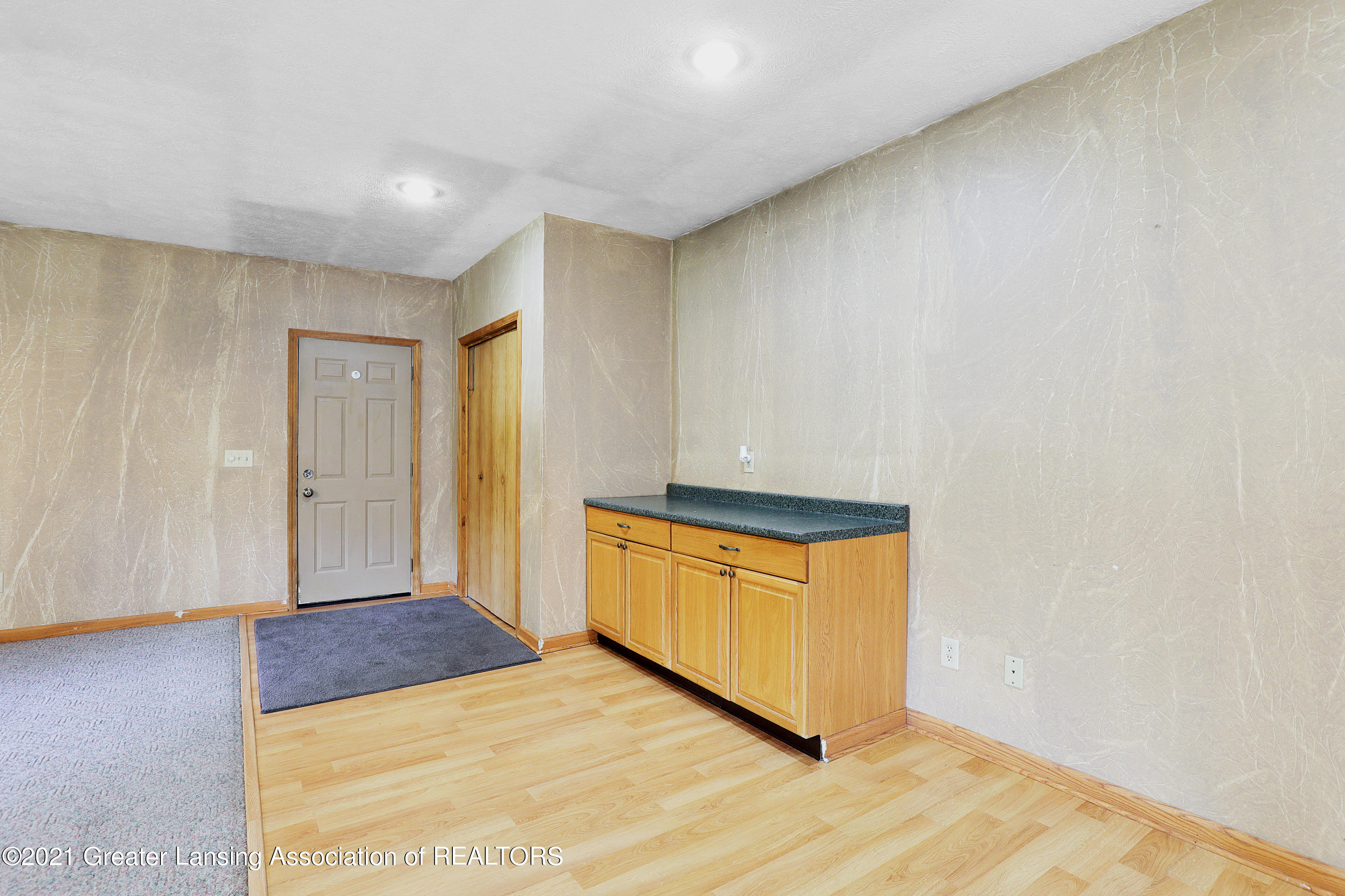 8360 South Dewitt Road Dewitt, MI 48820 - Photo 9 of 34 9I3A1861