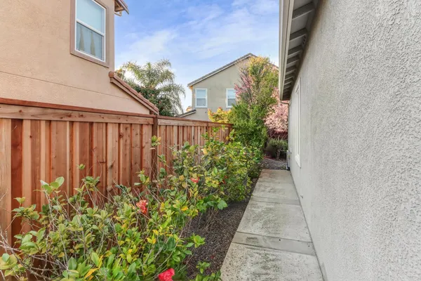 $799,000 | 965 Browning Lane, Rocklin, CA 95765