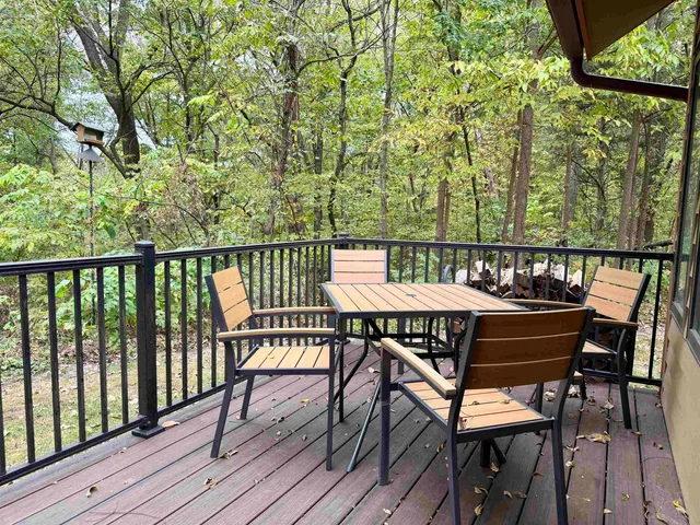 $255,000 | 35 Oak Glen Drive, Galena, IL 61036