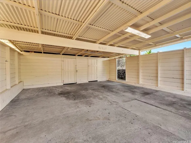 a view of a garage