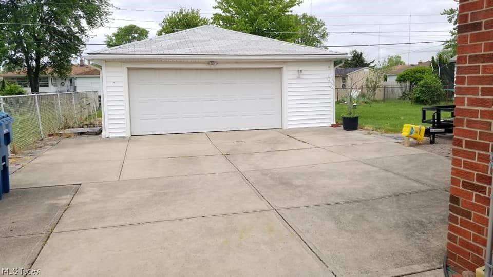 3400 Dentzler Road Parma, OH 44134 - Photo 33 of 35